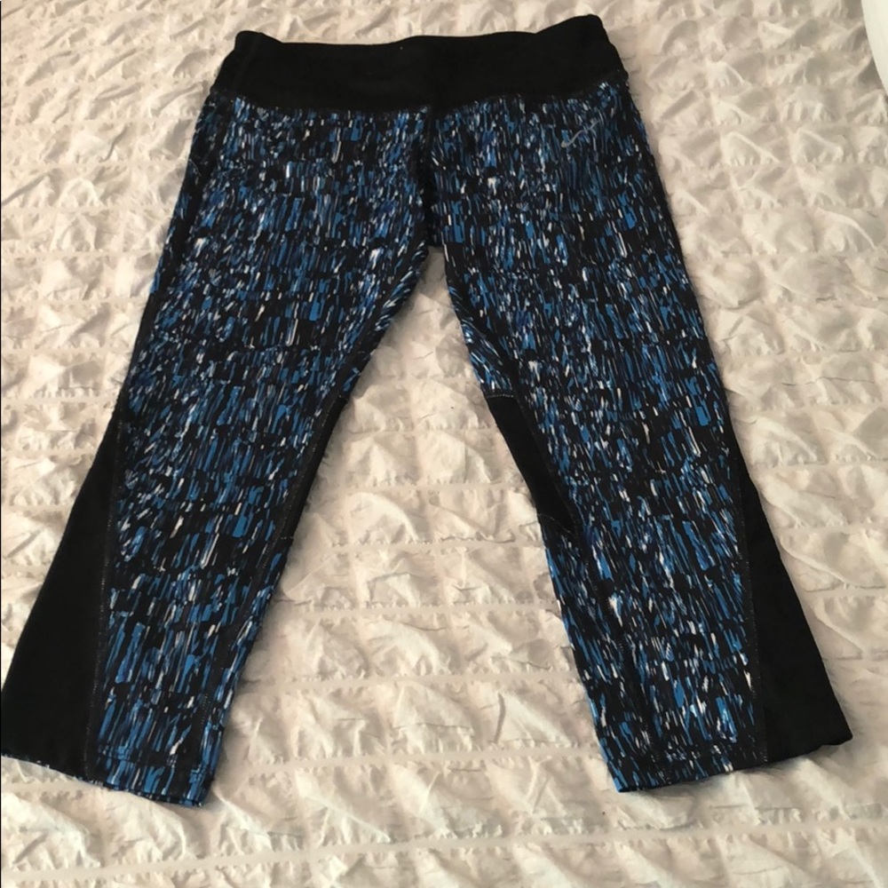 NIKE 3/4 length legging